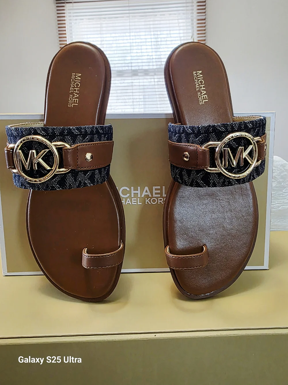 MICHAEL Michael Kors Rory Flat Thong Sandals In Dark Denim Multi Size 7.5M